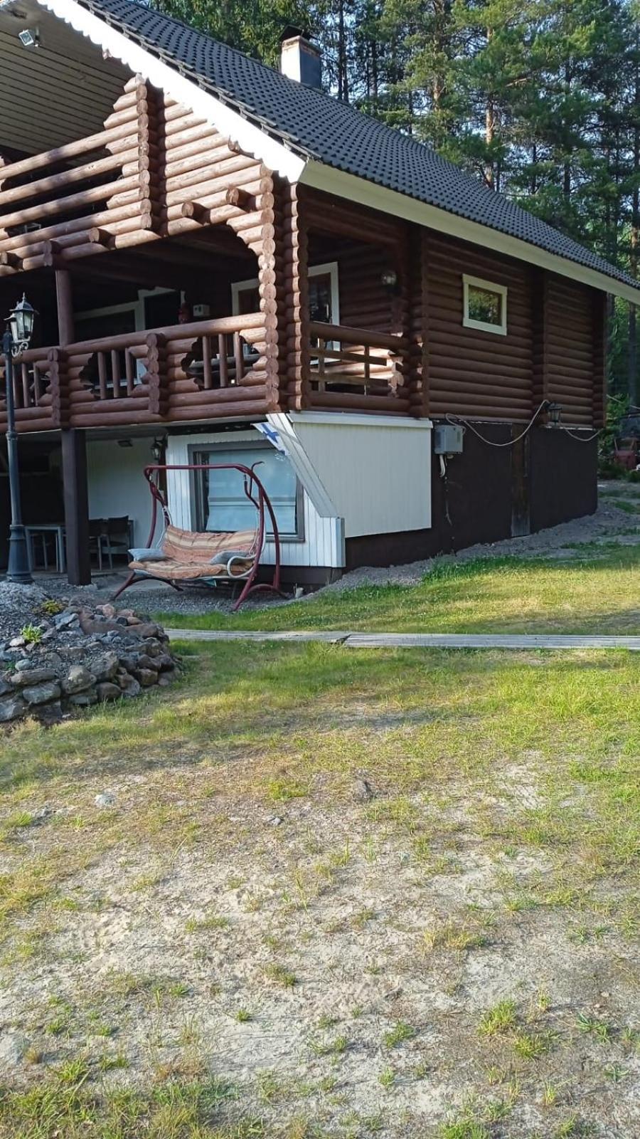 Viihtyisae Hirsimoekki Jaerven Rannalla Siikainen 외부 사진